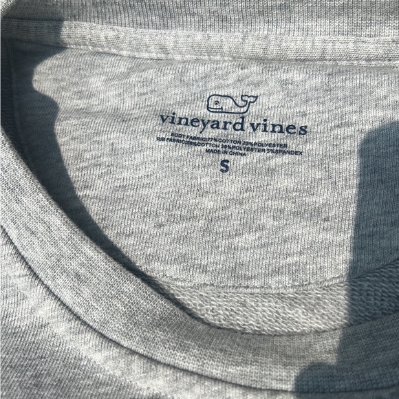 Vineyard Vines women’s sweatshirt - Picture 3 of 3